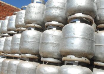 Petrobras anuncia redução no preço do gás de cozinha. Queda no preço foi de R$ 0,25 por quilo