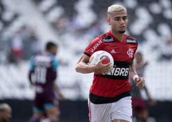 Negociação entre Flamengo e Manchester por Andreas pode ter reviravolta e meia entra no radar do futebol holandês
