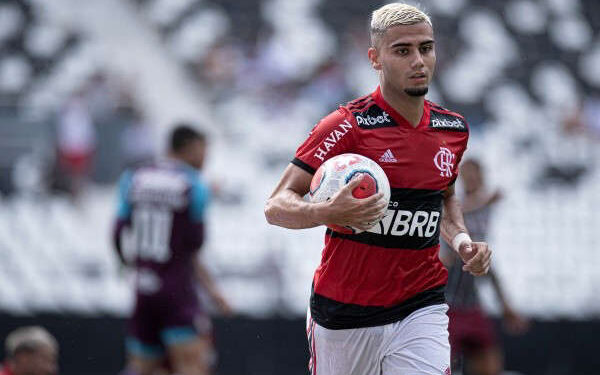 Negociação entre Flamengo e Manchester por Andreas pode ter reviravolta e meia entra no radar do futebol holandês