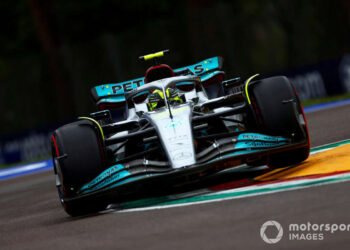F1: Frustrado, Hamilton diz que “cada fim de semana é um resgate” para a Mercedes
