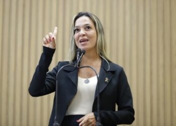 Sheyla Galba diz UBS Dona Jovem “é um forno e não tem gerente”