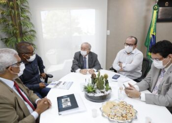 Presidente da Alese dialoga com o governador do Rotary