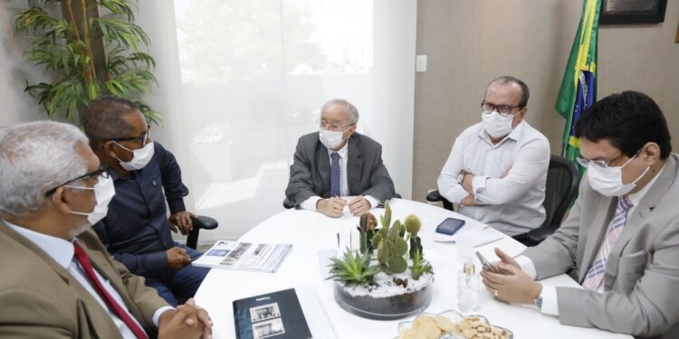 Presidente da Alese dialoga com o governador do Rotary