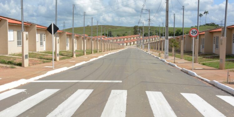 Prefeitura de Socorro e Governo Federal entregam empreendimento das Mil Casas