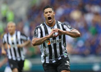 Hulk comanda vitória sobre Cruzeiro e Atlético é tricampeão mineiro