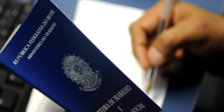 Fundat divulga oportunidades de emprego nesta segunda-feira e oferta vagas em várias áreas