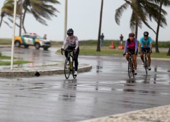 Área de proteção ao ciclista, na Orla de Atalaia, sofre modificações neste sábado (23)