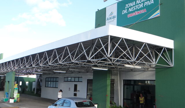 Duas adolescentes passam mal em escola e são hospitalizadas