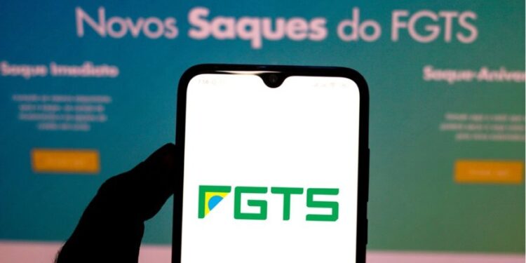 Saque extraordinário de até R$ 1 mil começa esta semana