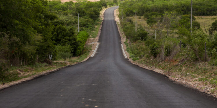 Governo lança Pró- Rodovias e investe em outras ações para melhorar a vida do sergipano