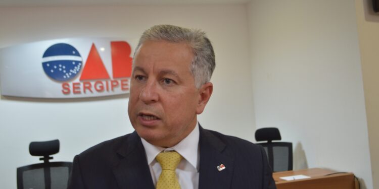 Psol deve apoiar Lula, defende o pré-candidato a senador, Henri Clay