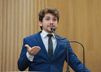 “Aracaju só possui um cemitério com licença ambiental”, alerta Breno Garibalde