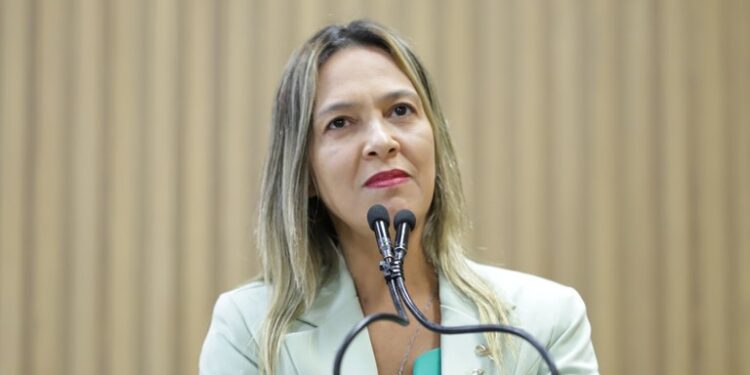 “Relatório aponta o câncer como a terceira maior causa de morte entre os aracajuanos”, lamenta Sheyla Galba