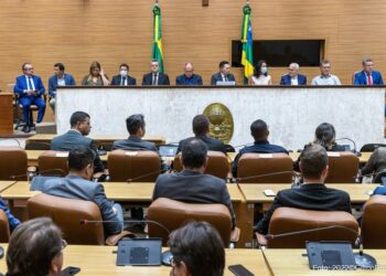 Parlamentares prestigiam posse da nova diretoria da ABIH-SE