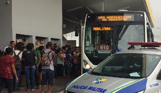 PM prende suspeito após tentativa de homicídio em ônibus