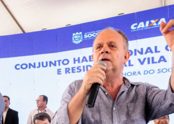 Belivaldo anuncia R$ 60 milhões em investimentos para município de Socorro durante entrega de casas