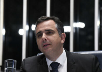 Pacheco diz que cassação de Daniel Silveira precisa passar pela Câmara