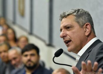 Senador Rogério critica aumento da conta de luz e diz que é preciso amparar os mais vulneráveis