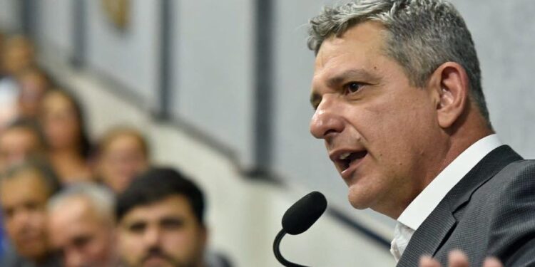 Senador Rogério critica aumento da conta de luz e diz que é preciso amparar os mais vulneráveis