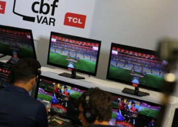 CBF demite diretor do VAR e 9 integrantes da comissão de arbitragem