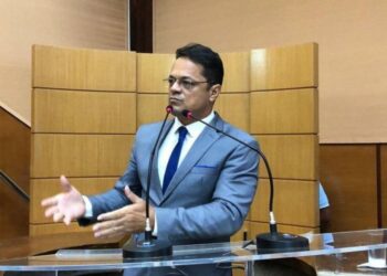 Capitão Samuel protocola PL que obriga a permanência de odontólogos nas UTIs