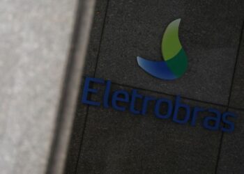 TCU aprova privatização da Eletrobras