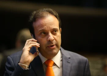 André  comemora entrega do trecho da BR-101 entre Propriá e Japaratuba e relembra empenho na liberação de recursos