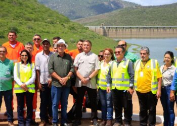 Presidente Bolsonaro entrega duas obras na Paraíba