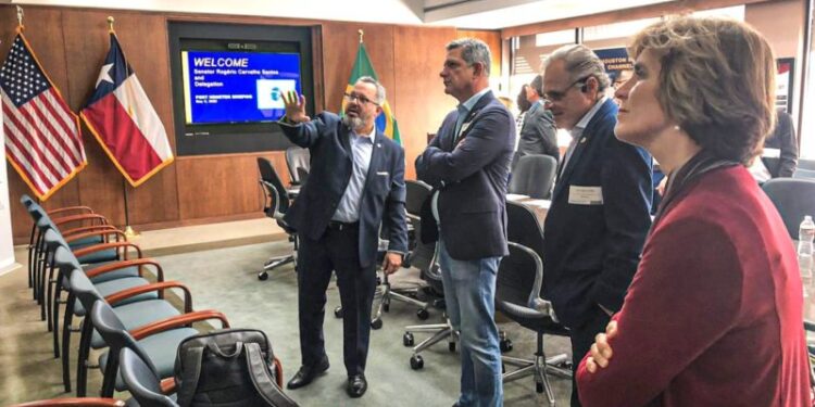 Rogério visita Houston/EUA e lembra das conversas com Lula para valorização do porto de Sergipe