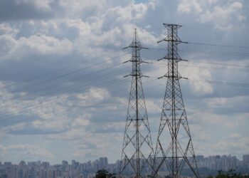 Modernização do setor elétrico inclui energia mais barata, diz Ipea