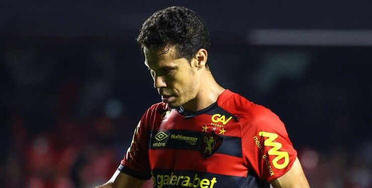 “Peguei um táxi”; Hernanes ‘surpreende’ com comunicado oficial e causa alvoroço na torcida do São Paulo