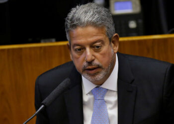 Câmara votará na 3ª-feira teto de 17% em ICMS de combustíveis, energia elétrica e telecomunicações