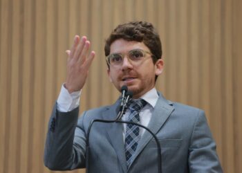 “A gente está enterrando riqueza”, afirma Breno Garibalde no Dia Internacional da Reciclagem
