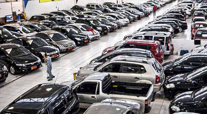 Vendas de veículos automotores têm queda de 6% em abril