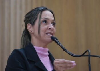 *Sheyla apela para que pacientes da Unimed terminem tratamento onde começaram*