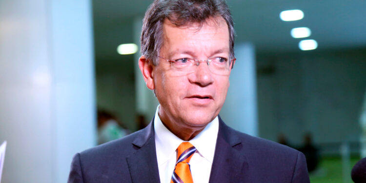 Laércio Oliveira debate a retomada da economia em reunião da Frente Parlamentar do Setor de Serviços