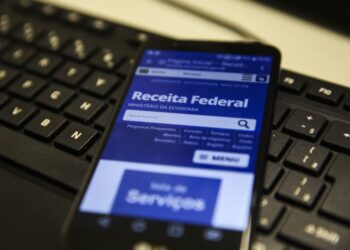 Receita Federal paga hoje o 1º lote de restituição do Imposto de Renda 2022