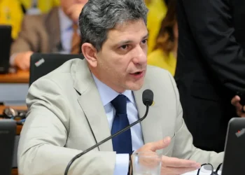 Pré-candidato ao governo do estado, Rogério Carvalho confirma presença de Lula no próximo dia 5 de junho