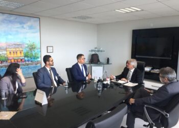 Ricardo Marques discute licitação do transporte com Procurador Geral do Ministério Público e presidente do TCE