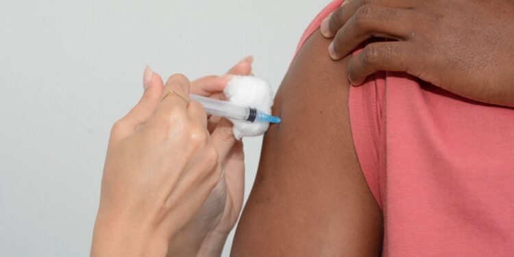 Município de Socorro atinge meta de 75% da população imunizada com a segunda dose da vacina contra a Covid-19