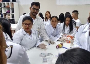 Curso de Biomedicina conta com diversas possibilidades de áreas no mercado