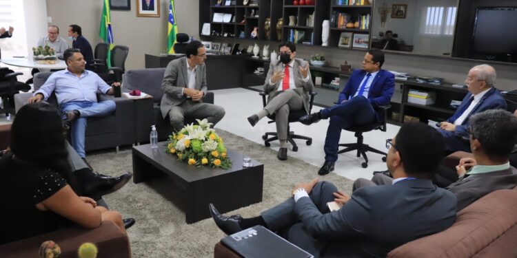Direitos das pessoas com deficiência são tema de reunião na Alese