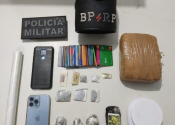 Polícia Militar prende três homens por tráfico de drogas em Aracaju
