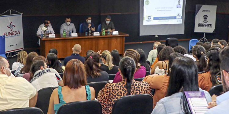 Profissionais são capacitados no manejo, avaliação e prevenção da Hanseníase