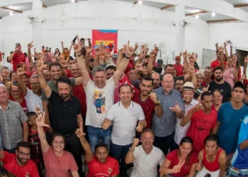 Caravana Sergipe de Todos: Rogério Carvalho visita cidades do Baixo São Francisco e Médio Sertão sergipano