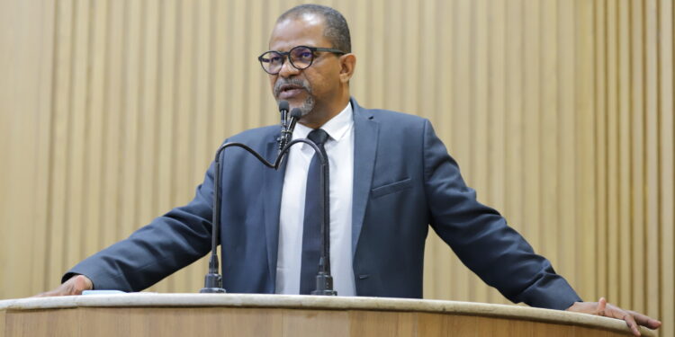 Professor Bittencourt destaca Projeto de criação da Reserva Extrativista das Mangabeiras