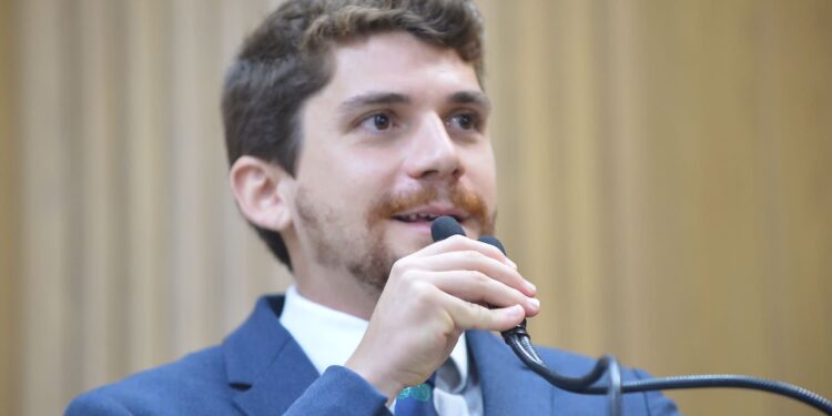 “O centro não pode existir só no horário comercial”, declara Breno Garibalde