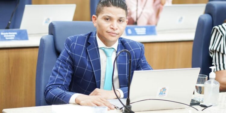 Contagem regressiva: Soneca alerta para regularização do título de eleitor