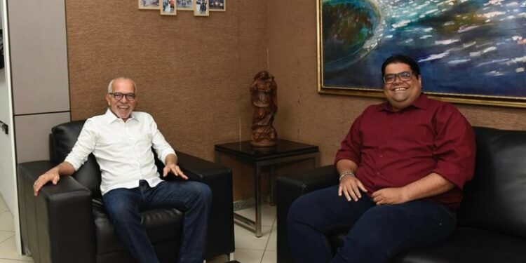 Joaquim da Janelinha se reúne com o prefeito Edvaldo Nogueira