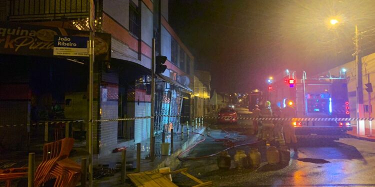 Corpo de Bombeiros atendeu 50 ocorrências durante o final de semana